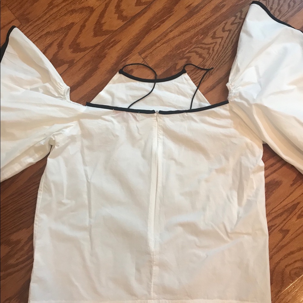 Gorgeous blouse - Picture 4 of 5